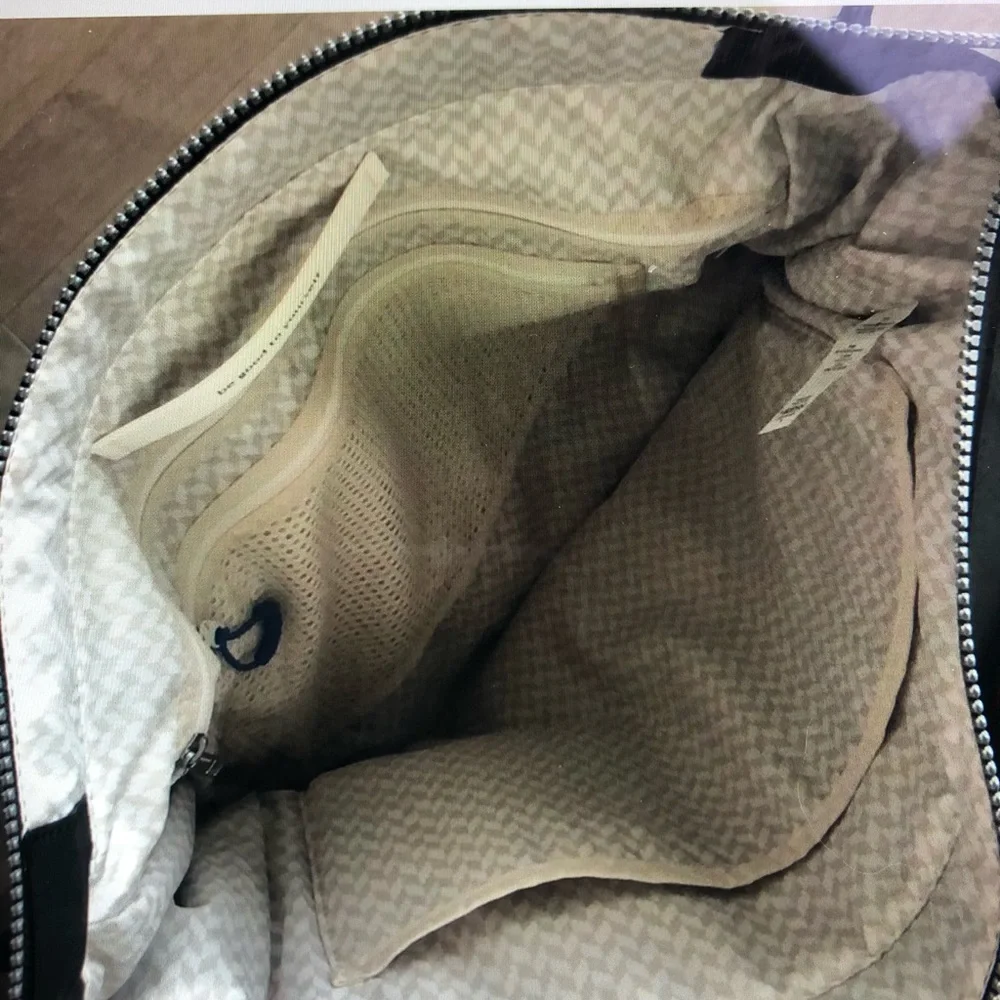 🌺HP🌺 Lululemon Follow Your Bliss Tote - Picture 5 of 8